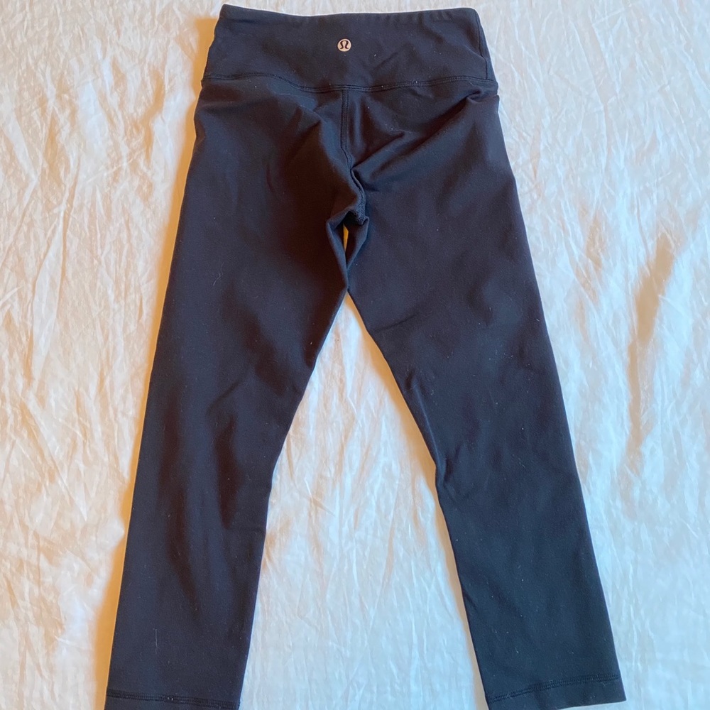 Lululemon women’s size 2 black leggings
